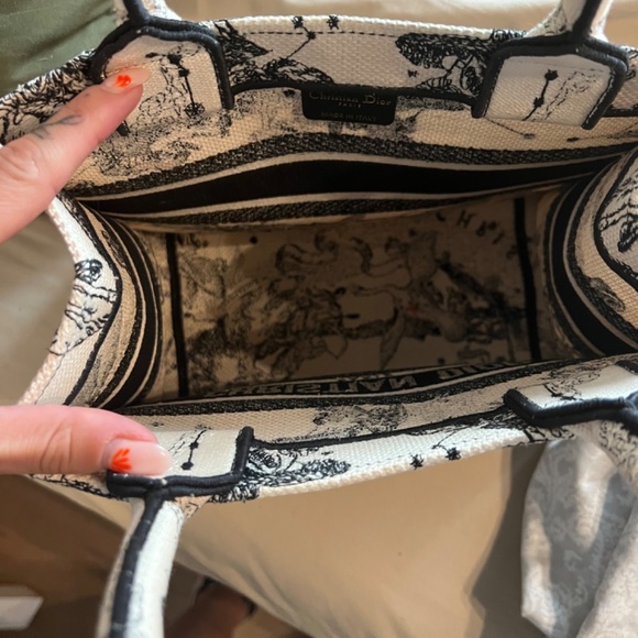 Christian Dior zodiac small tote - Picture 2 of 5